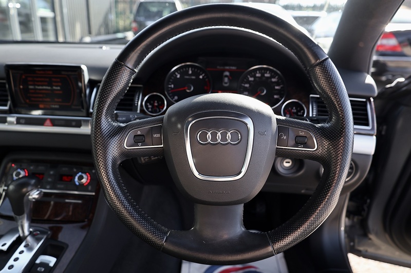 Audi A8 4.2 V8 TDI Sport Lady Owner since 2017 + Glass Sunroof Image 17