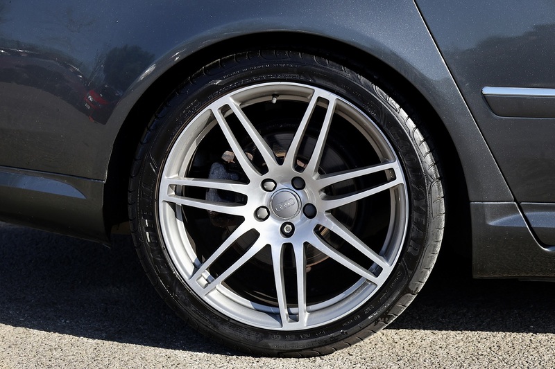 Audi A8 4.2 V8 TDI Sport Lady Owner since 2017 + Glass Sunroof Image 31