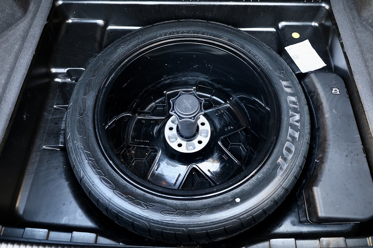 Audi A8 4.2 V8 TDI Sport Lady Owner since 2017 + Glass Sunroof - Large 34