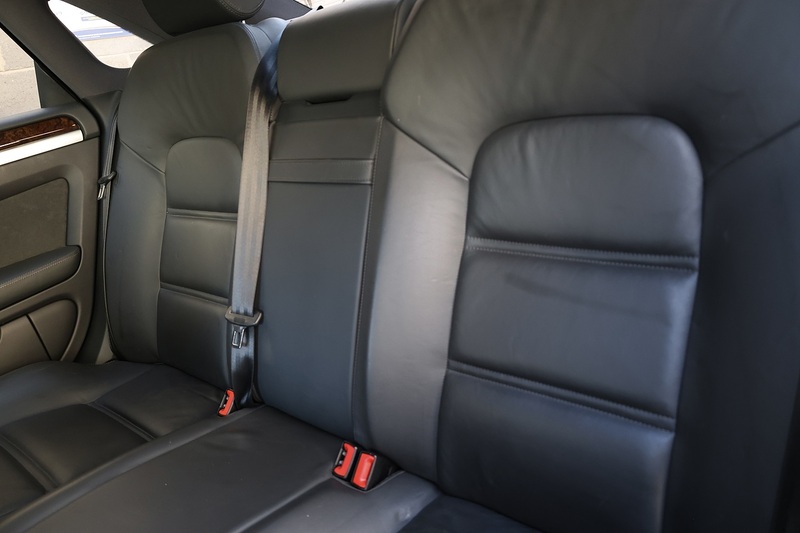 Audi A8 4.2 V8 TDI Sport Lady Owner since 2017 + Glass Sunroof Image 41