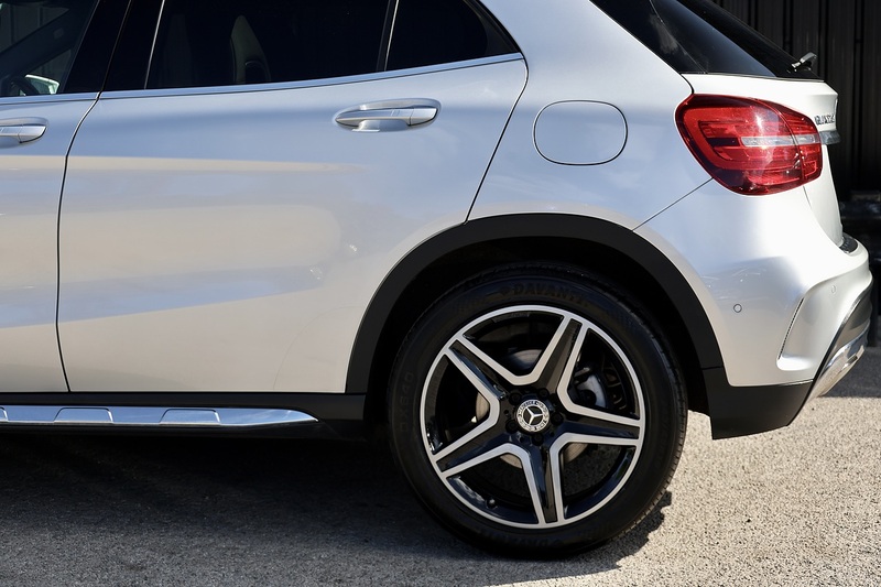 Mercedes-Benz GLA 220d AMG Line Prem+ Full Mercedes Main Dealer History + Pano Roof + CarPlay Image 25