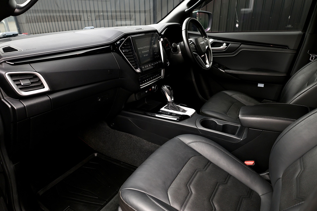 Isuzu D-Max AT35 Arctic Trucks AT 35 + 5 Year Warranty - Large 2