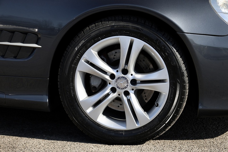 Mercedes-Benz SL 350 3 Former Keepers + 15 Serices + AirScarf Image 22