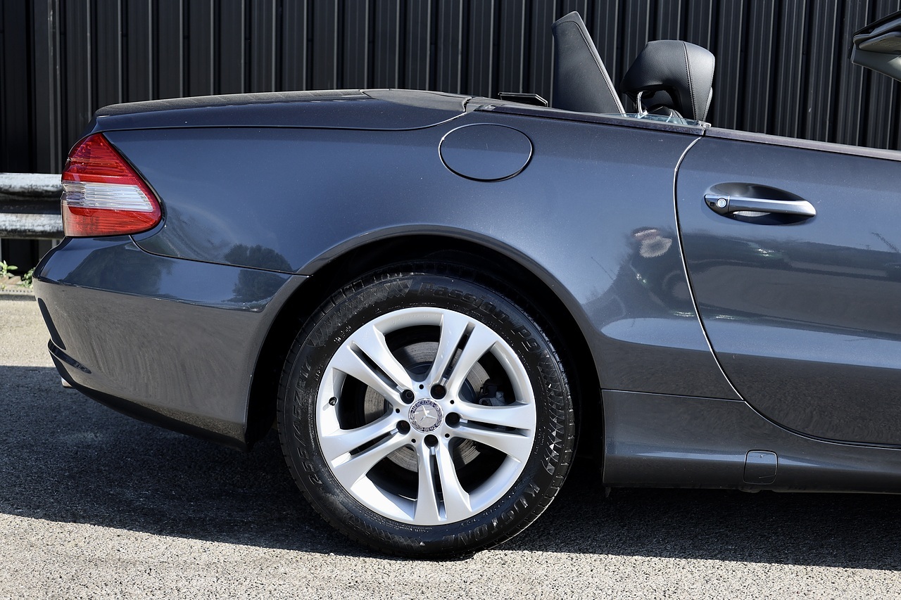 Mercedes-Benz SL 350 3 Former Keepers + 15 Serices + AirScarf - Large 13