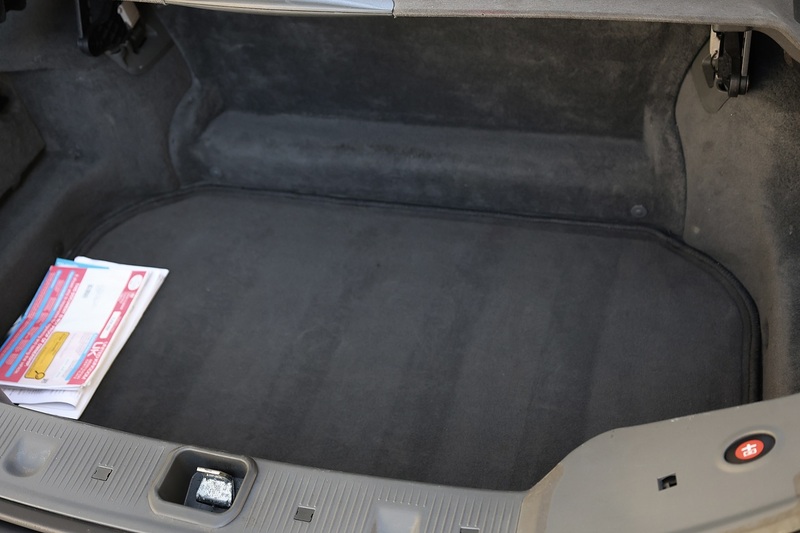 Mercedes-Benz SL 350 3 Former Keepers + 15 Serices + AirScarf Image 31