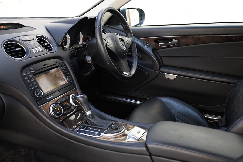 Mercedes-Benz SL 350 3 Former Keepers + 15 Serices + AirScarf Image 5