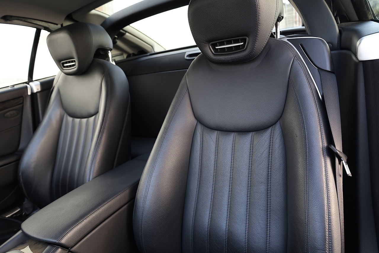 Mercedes-Benz SL 350 3 Former Keepers + 15 Serices + AirScarf - Large 10