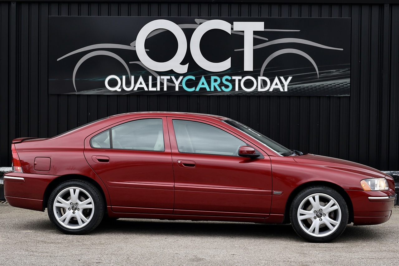 Volvo S60 D5 SE 20 Volvo Main Dealer Services inc.Cambelt - Large 5