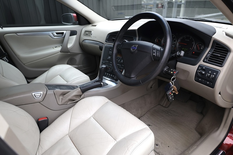 Volvo S60 D5 SE 20 Volvo Main Dealer Services inc.Cambelt Image 6