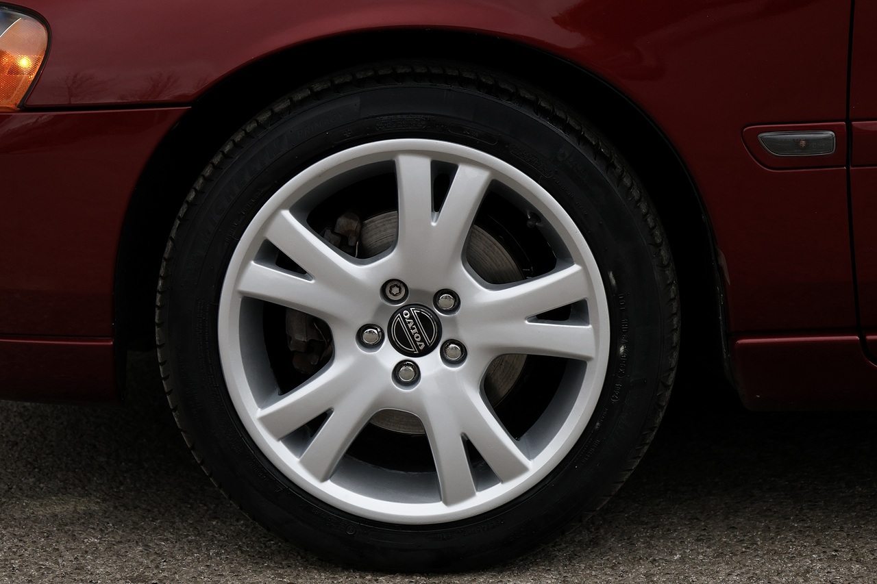 Volvo S60 D5 SE 20 Volvo Main Dealer Services inc.Cambelt - Large 39