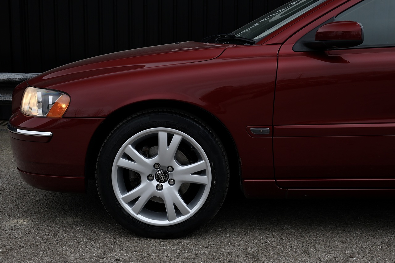 Volvo S60 D5 SE 20 Volvo Main Dealer Services inc.Cambelt - Large 36