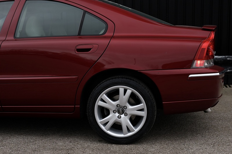 Volvo S60 D5 SE 20 Volvo Main Dealer Services inc.Cambelt Image 37