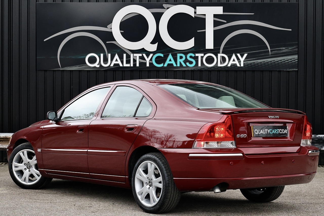 Volvo S60 D5 SE 20 Volvo Main Dealer Services inc.Cambelt - Large 8