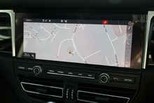 Porsche Macan S 1 Owner + Full Porsche Main Dealer + £20k Cost Options - Thumb 14