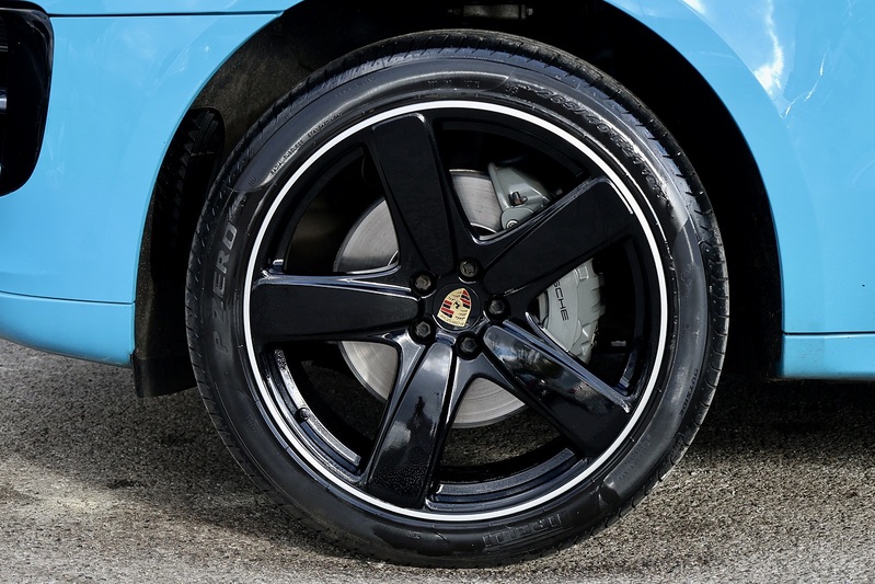 Porsche Macan S 1 Owner + Full Porsche Main Dealer + £20k Cost Options Image 26