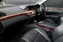 Mercedes-Benz S63L AMG 2 Former Keepers + Full Mercedes Main Dealer History - Thumb 2