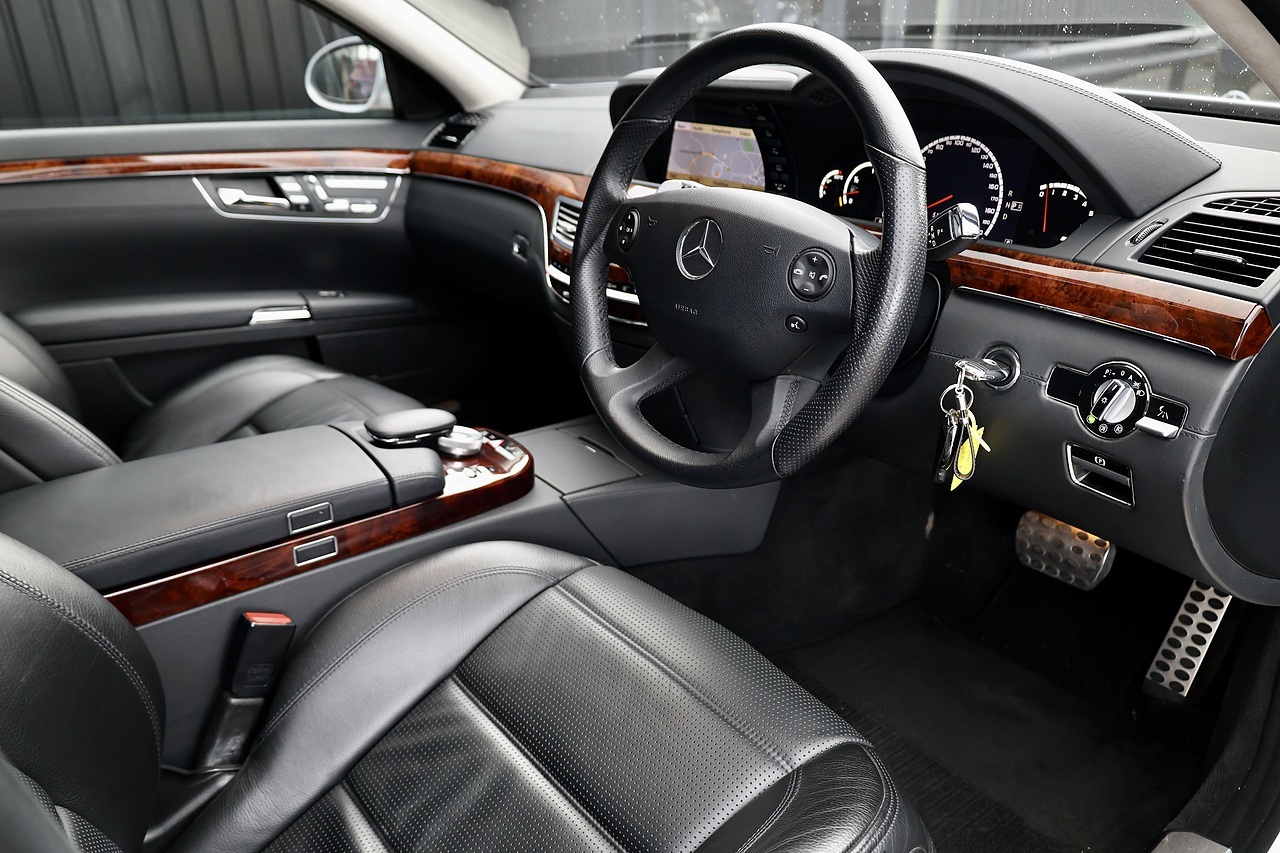 Mercedes-Benz S63L AMG 2 Former Keepers + Full Mercedes Main Dealer History - Large 8