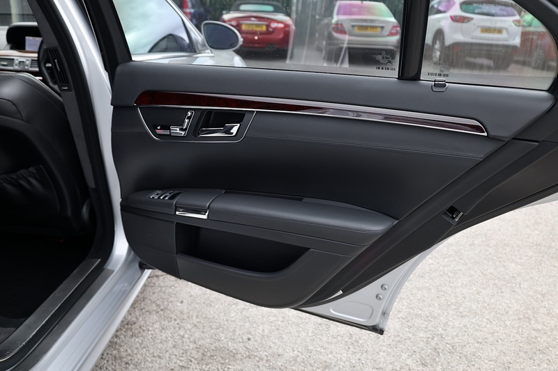Mercedes-Benz S63L AMG 2 Former Keepers + Full Mercedes Main Dealer History Image 42