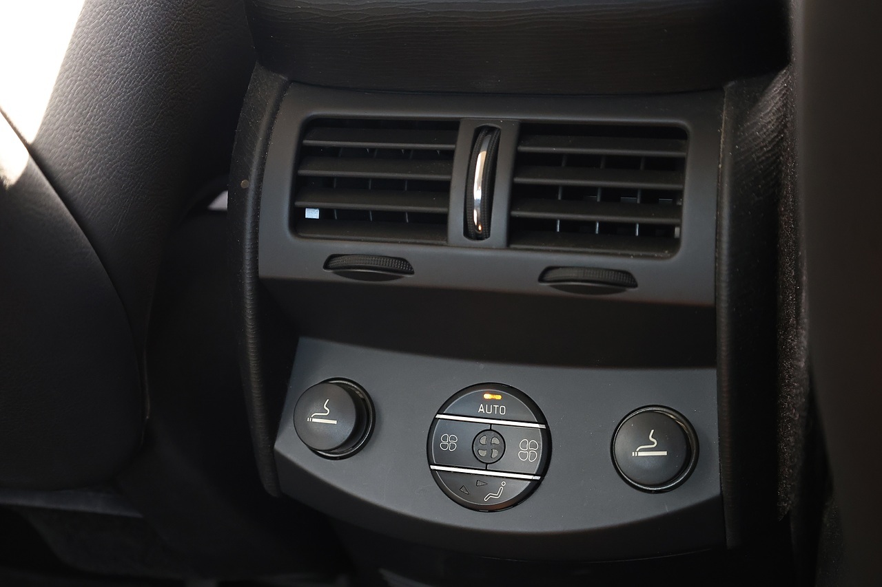 Citroen C6 1 Former Keeper + Full Citroen / Specialist History - Large 18