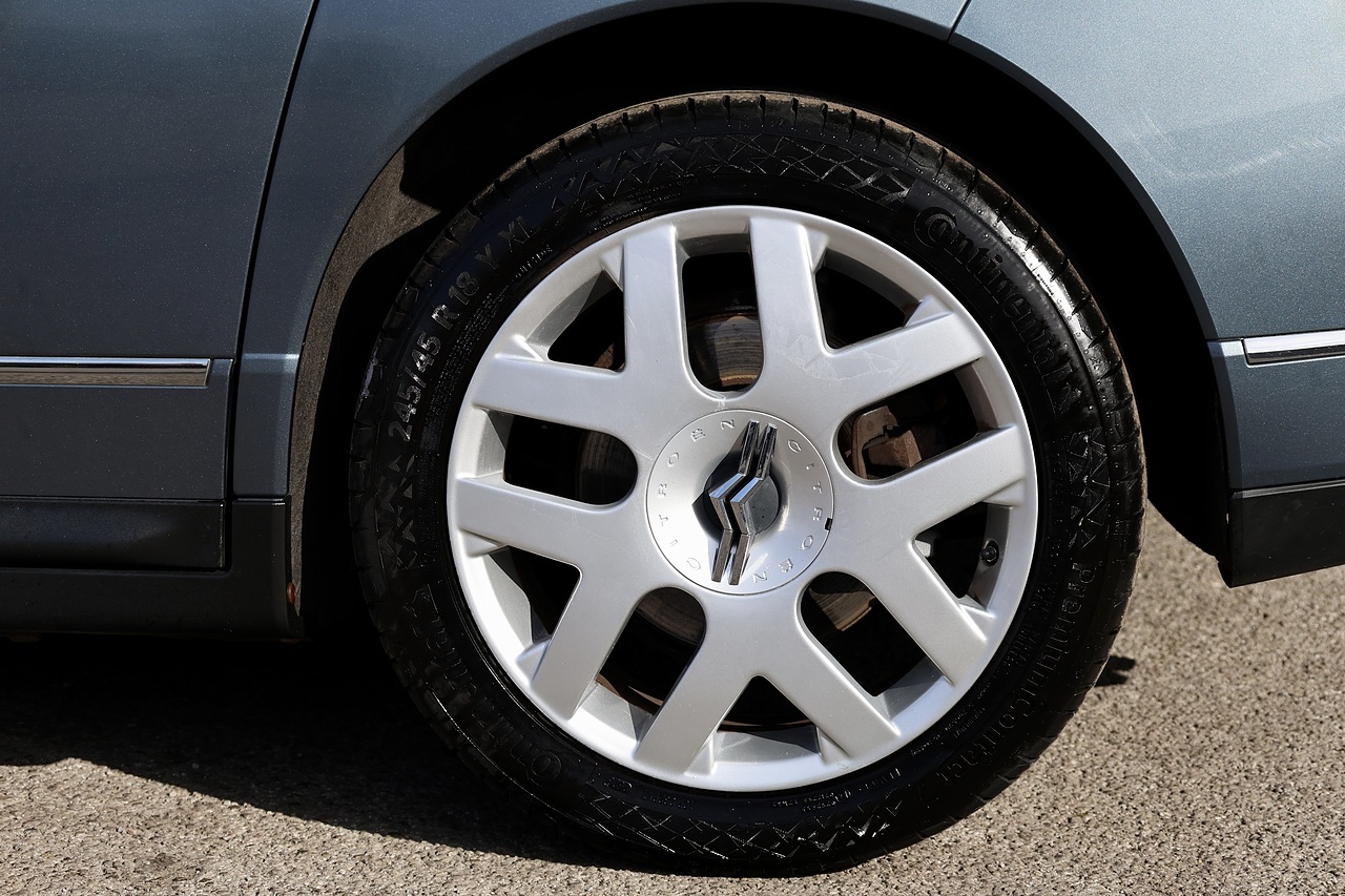 Citroen C6 1 Former Keeper + Full Citroen / Specialist History - Large 27