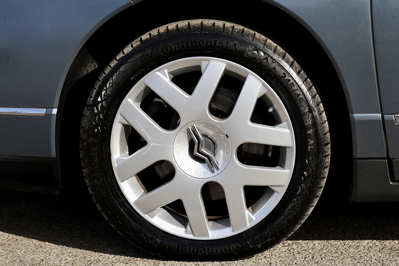 Citroen C6 1 Former Keeper + Full Citroen / Specialist History - Large 28