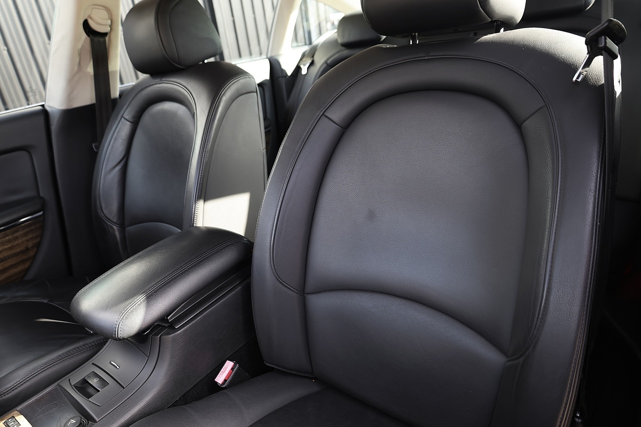 Citroen C6 1 Former Keeper + Full Citroen / Specialist History - Large 10