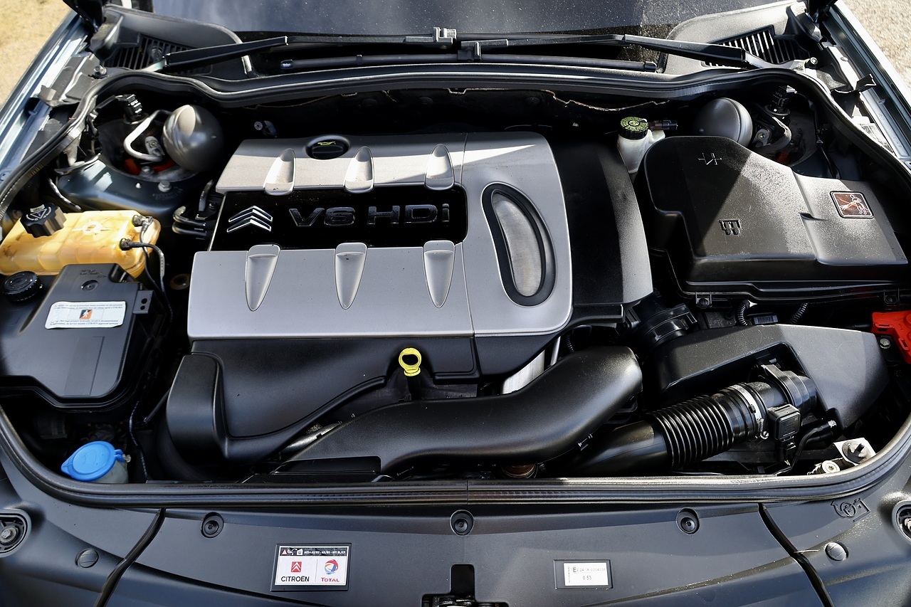 Citroen C6 1 Former Keeper + Full Citroen / Specialist History - Large 29