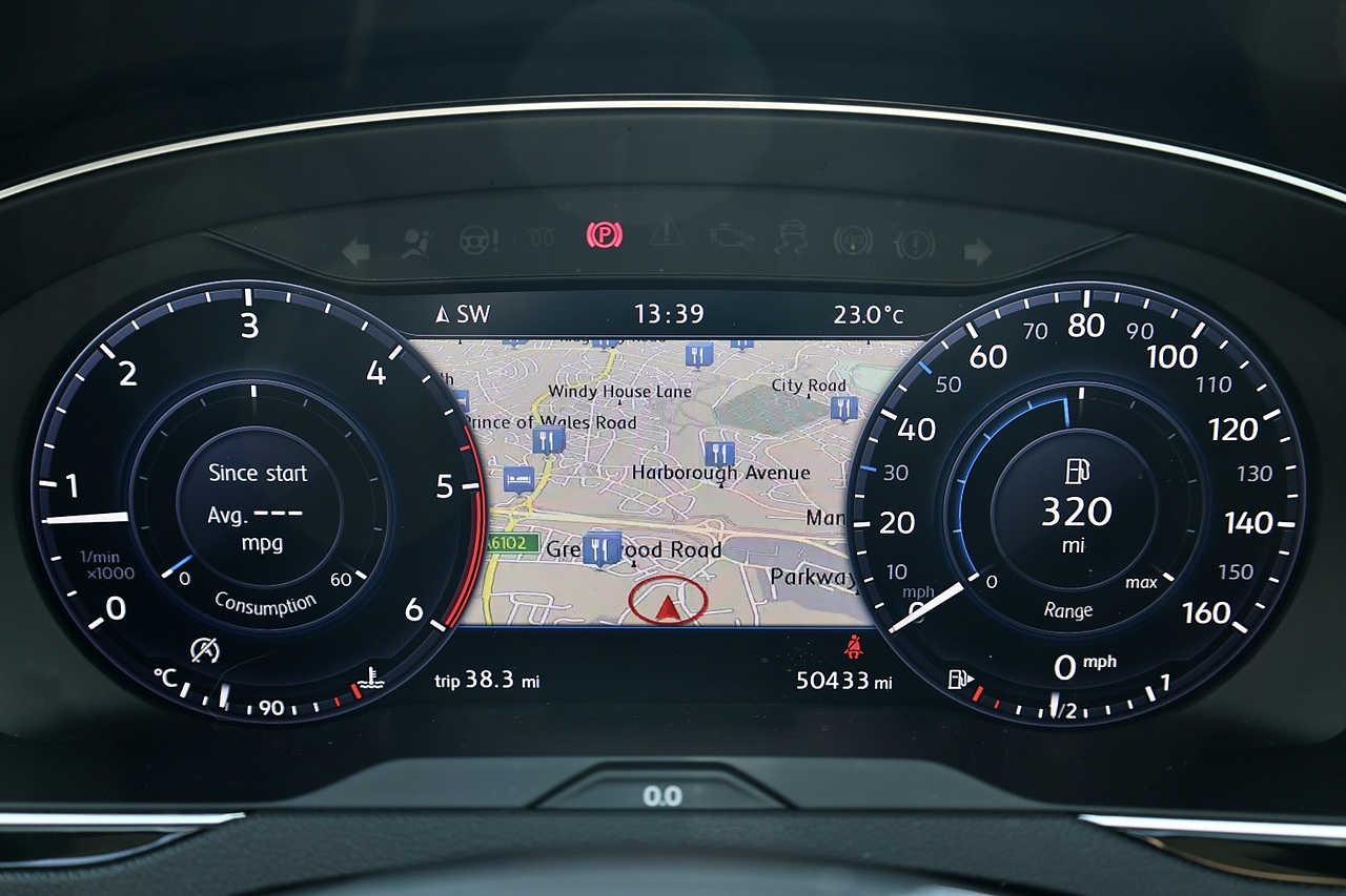 Volkswagen Passat GT Tech 2 Former Keepers + Full History + Panoramic Roof + Virtual Cockpit - Large 7