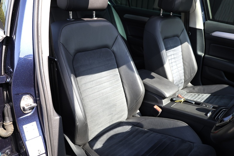 Volkswagen Passat GT Tech 2 Former Keepers + Full History + Panoramic Roof + Virtual Cockpit Image 15