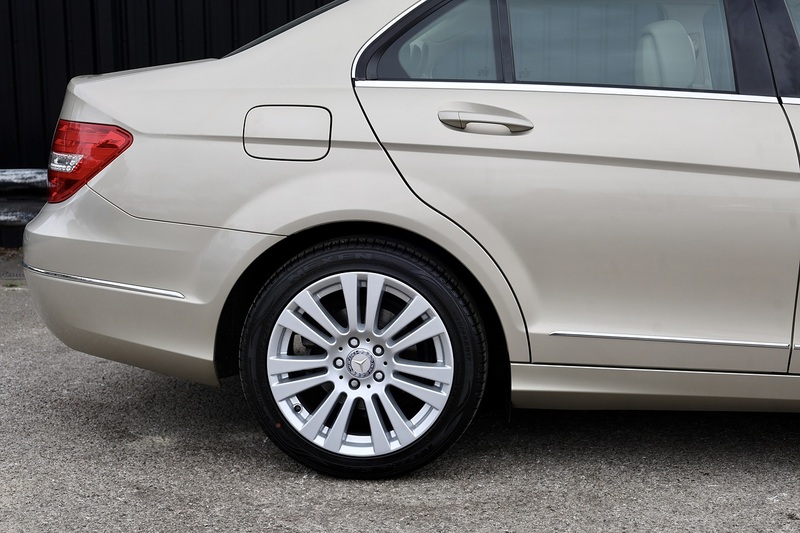 Mercedes-Benz C180 Elegance 2 Former Keepers + Last Owner since 2016 + Rare Spec Image 15