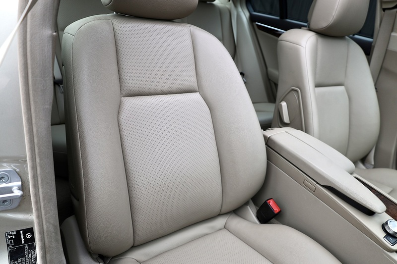 Mercedes-Benz C180 Elegance 2 Former Keepers + Last Owner since 2016 + Rare Spec Image 12