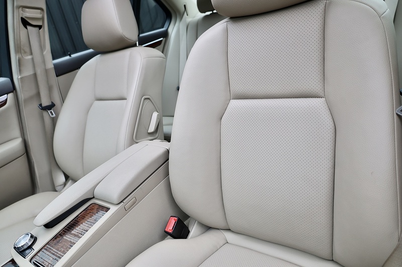 Mercedes-Benz C180 Elegance 2 Former Keepers + Last Owner since 2016 + Rare Spec Image 29