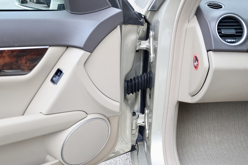 Mercedes-Benz C180 Elegance 2 Former Keepers + Last Owner since 2016 + Rare Spec Image 31