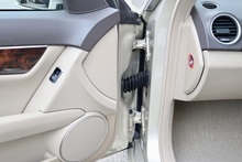 Mercedes-Benz C180 Elegance 2 Former Keepers + Last Owner since 2016 + Rare Spec - Thumb 31