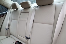 Mercedes-Benz C180 Elegance 2 Former Keepers + Last Owner since 2016 + Rare Spec - Thumb 35