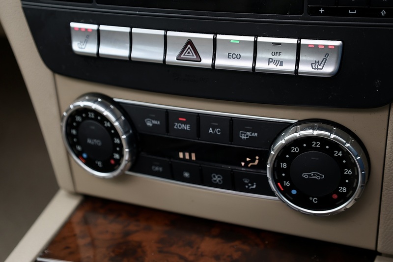 Mercedes-Benz C180 Elegance 2 Former Keepers + Last Owner since 2016 + Rare Spec Image 37