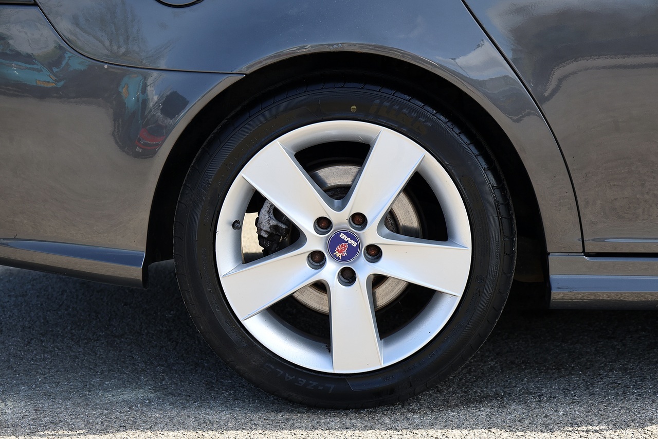 Saab 9-3 Turbo Edition Automatic 2 Former Keepers + Full Service History - Large 37