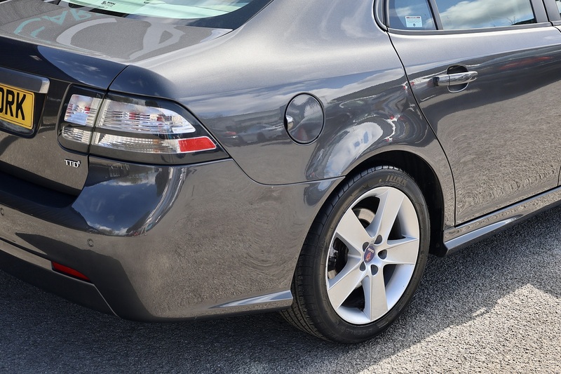 Saab 9-3 Turbo Edition Automatic 2 Former Keepers + Full Service History Image 20