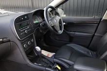Saab 9-3 Turbo Edition Automatic 2 Former Keepers + Full Service History - Thumb 8