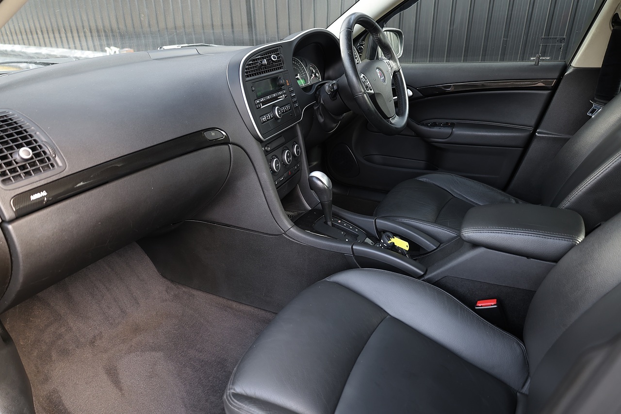 Saab 9-3 Turbo Edition Automatic 2 Former Keepers + Full Service History - Large 2