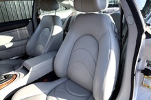 Jaguar XK8 4.2 V8 Coupe + 3 Former Keepers + Exceptional - Thumb 13