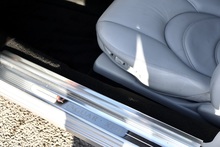 Jaguar XK8 4.2 V8 Coupe + 3 Former Keepers + Exceptional - Thumb 27