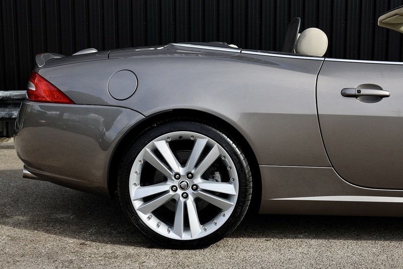 Jaguar XK Portfolio Convertible 2 Former Keepers + Full Service History + Exceptional Image 20