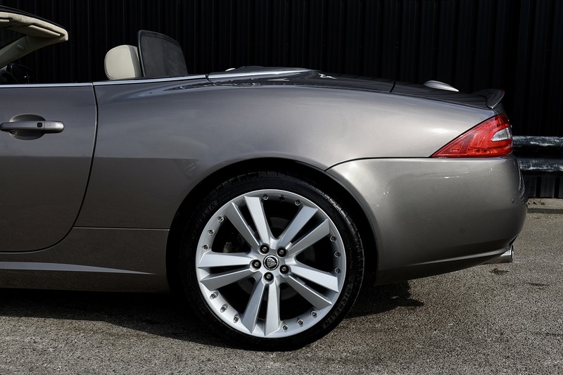 Jaguar XK Portfolio Convertible 2 Former Keepers + Full Service History + Exceptional Image 30
