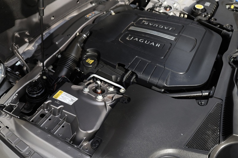 Jaguar XK Portfolio Convertible 2 Former Keepers + Full Service History + Exceptional Image 40