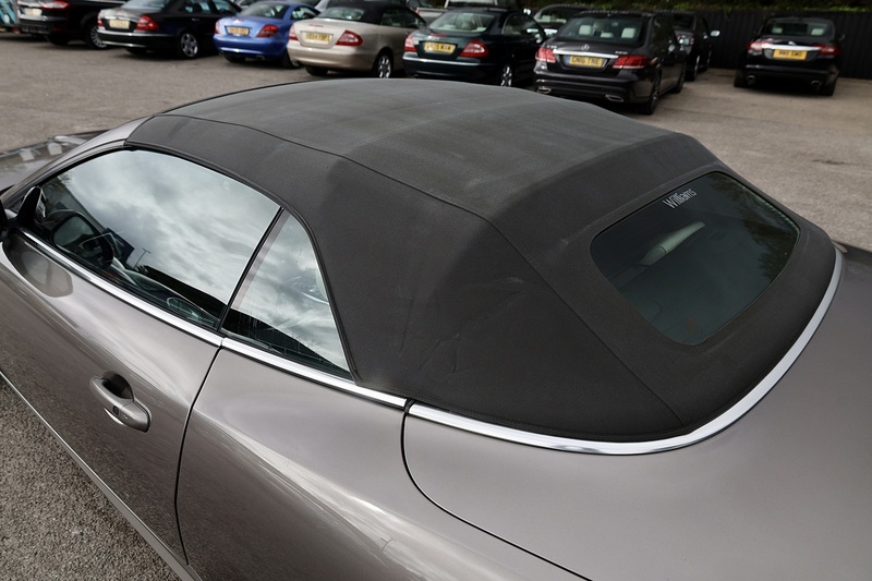 Jaguar XK Portfolio Convertible 2 Former Keepers + Full Service History + Exceptional Image 43