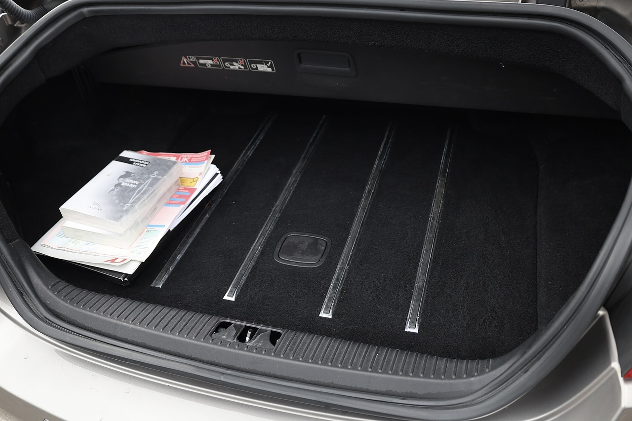 Jaguar XK Portfolio Convertible 2 Former Keepers + Full Service History + Exceptional - Large 45