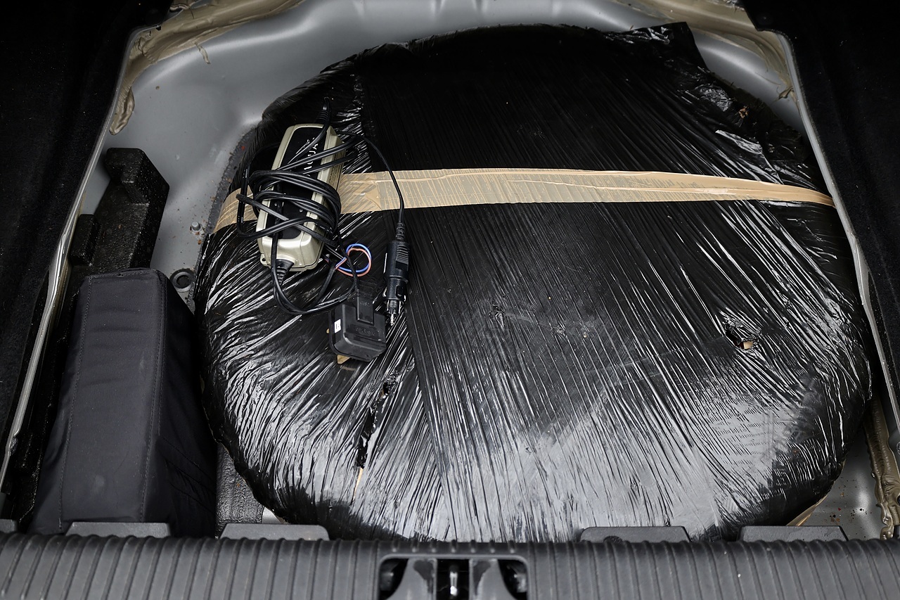 Jaguar XK Portfolio Convertible 2 Former Keepers + Full Service History + Exceptional - Large 46