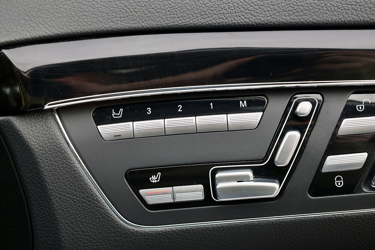 Mercedes-Benz S350 CDI AMG Sport 2 Private Owners + Full History +  AMG Sport Pack + Sunroof - Large 15