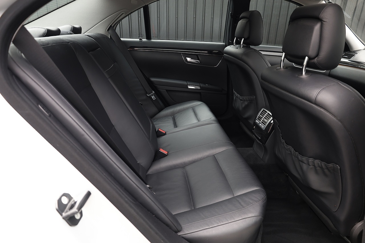 Mercedes-Benz S350 CDI AMG Sport 2 Private Owners + Full History +  AMG Sport Pack + Sunroof - Large 11